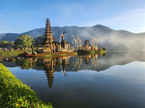 Menjelajahi Keindahan Bali Menyusuri 7 Pura Terindah Yang Wajib
