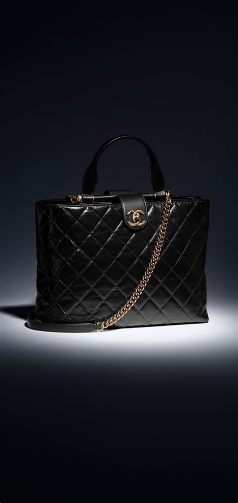 CHANEL Fashion - Large tote | Chanel fashion, Top handle bag, Chanel