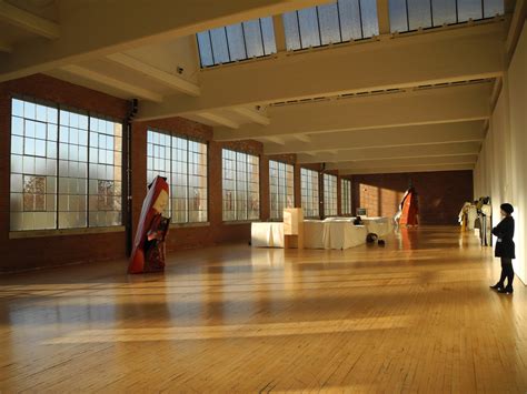 Hidden history of beacon theater manhattan new york shocks locals 15