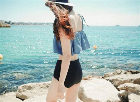 Bikini 2 mảnh bèo B027 nhẹ nhàng nữ tính Hana Lady