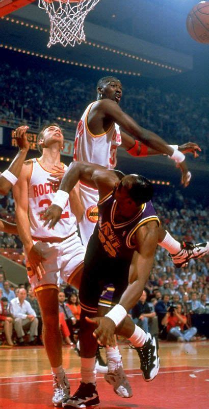 Hakeem Olajuwon Vs Karl Malone Hakeem Olajuwon Basketball