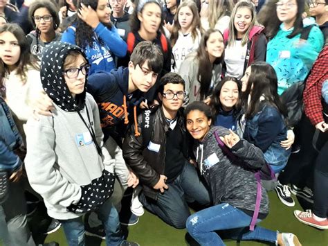 Emeief Eng Yojiro Takaoka - Jovens escritores da Emeief Takaoka se empolgam em visita à Bienal do ...