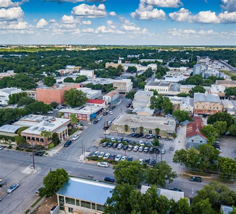 Ways To Stay Connected With The New Braunfels Herald-Zeitung Online