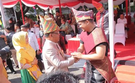 Busana Karnaval Dan Pawai Budaya Warnai Hut Ke Medan