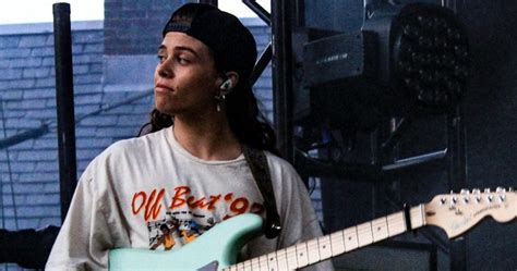 Tash Sultana Releases "Pretty Lady" With Crowdsourced Video [Watch]