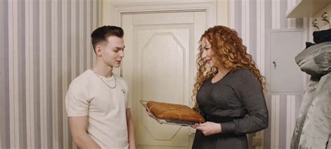 Incredibly Sexy Cougar Has Hot Sex In The Kitchen ZB Porn