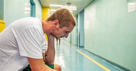 Fisura anal Síntomas causas diagnóstico y tratamiento