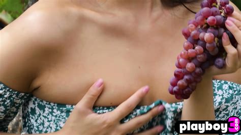 All Natural Small Tits Asian MILF Katana Shows Hot Body After Striptease Katana Porn