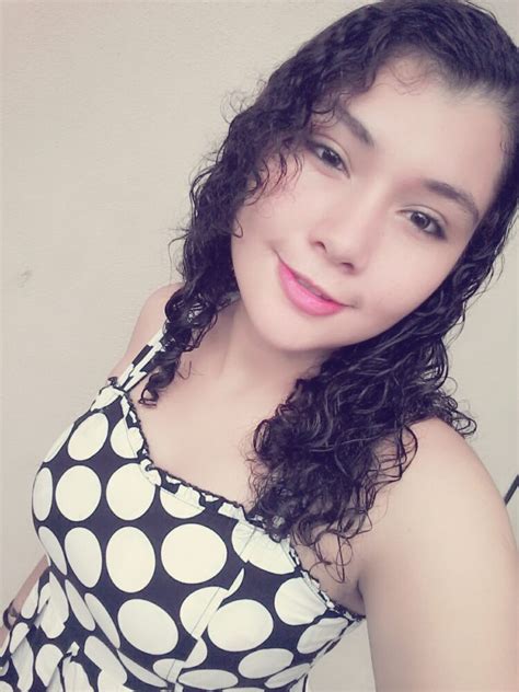 New Hot Sexy Damaris Guerra Bikini Pics