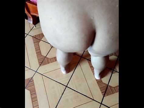 Mi Esposa Y Yo Cogiendo En El Sill N De Cuatro Le Termino Dentro Y Le Escurre Xvideos