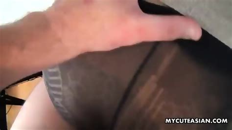 Amateur Muslim Babe Sucks On A Hard Cock