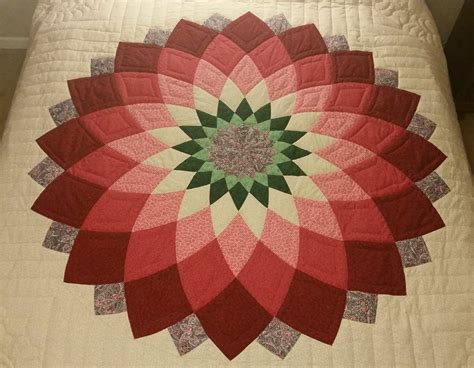 Giant Dahlia Done Using Marti Michelle Acrylic Templates Blue Quilt