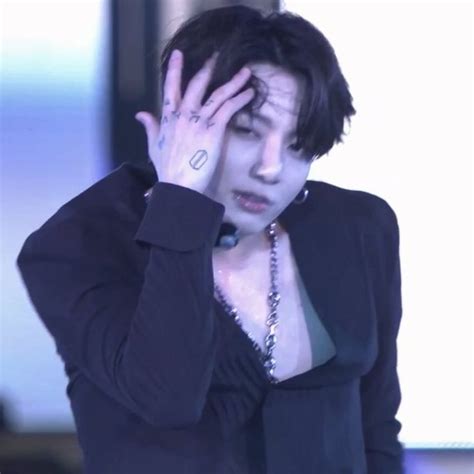 Pin By Nada Ahmed On Jungkook Jeon Jungkook Hot Foto Jungkook Jungkook Selca