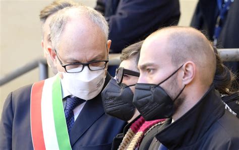 L Ultimo Saluto A David Sassoli Alla Camera Ardente A Roma Anche