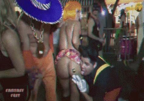 Looking For Video Of Jenny Scordamaglia Getting Her Ass Licked At Fantasy Fest 2013 1451191