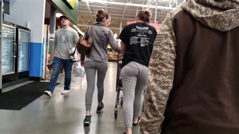 Clappin All The Way Porn Videos