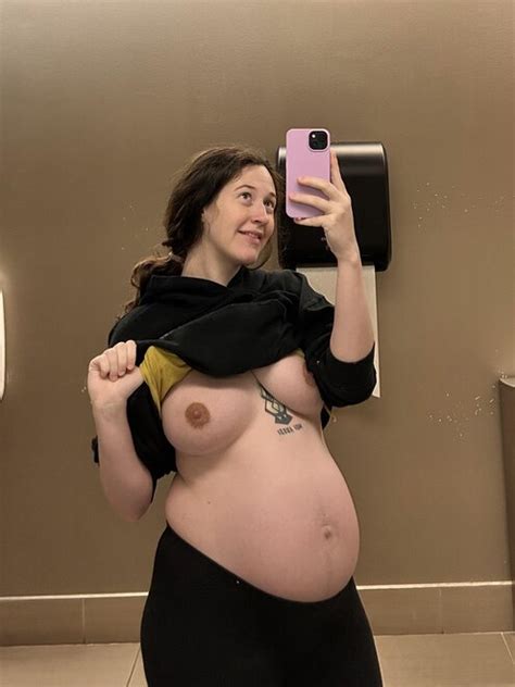 Amateur Pregnant Mix 1 3qktluh9xd7c1 Porn Pic