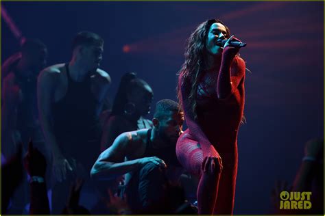 Anitta Gives Sultry Performance Of Envolver At Mtv Vmas Watch