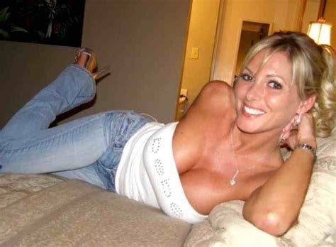 Help Identifying This Smoken Hot Milf Porn Fan Community Forum
