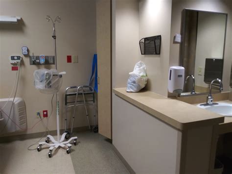 PALMDALE REGIONAL MEDICAL CENTER - 38600 Medical Center Dr, Palmdale CA