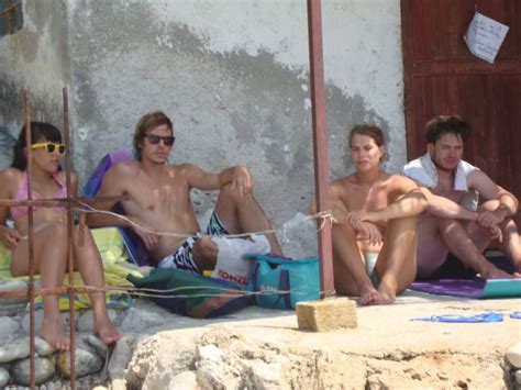 Vacation Porn Pictures Xxx Photos Sex Images Pictoa