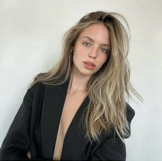 Claudia Sulewski Claudiasulewski Nude OnlyFans NudoStar TV