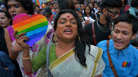 Gay Sex Decriminalized In India In Historic Supreme Court Verdict RT World News