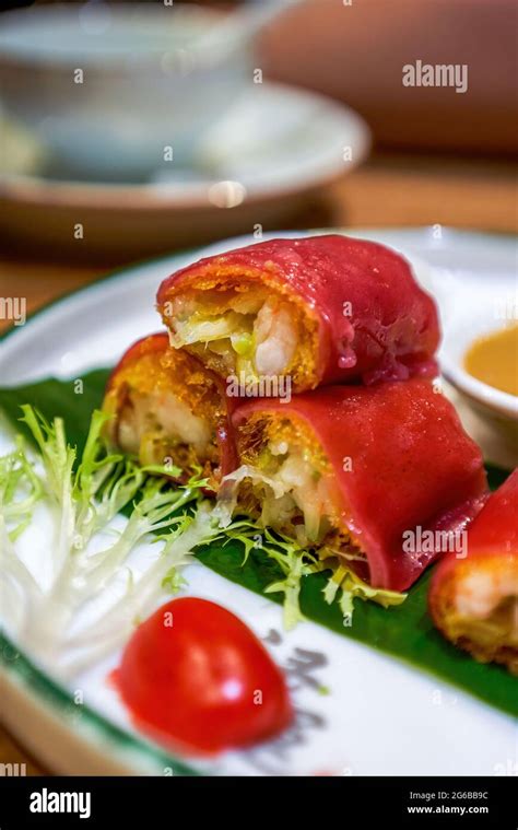 The Classic Dim Sum Of Guangzhou Cantonese Morning Tea Shrimp And Red