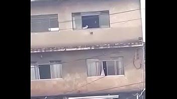 Poniéndome caliente con un poco de viento en el culo XVIDEOS