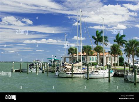 Fort Pierce Marina Ft Pierce Saint Lucie County Boating Boats Coastal