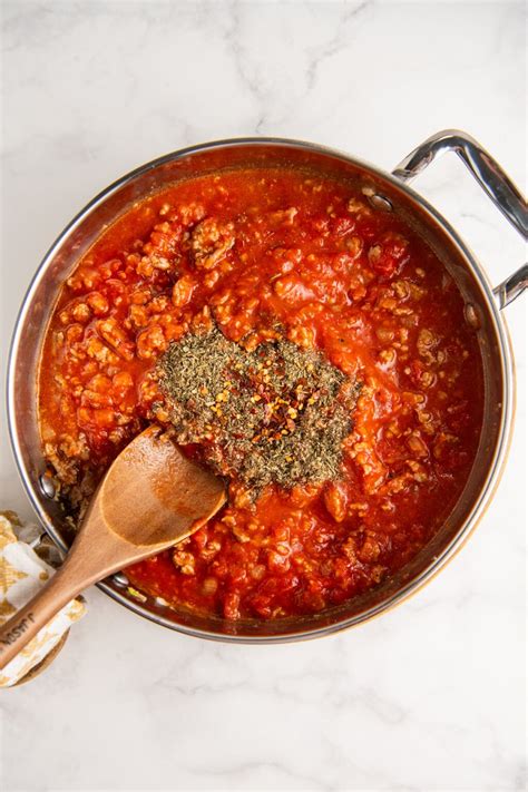 Oh-So-Cheesy Baked Ziti Recipe | Easy Dinner Ideas