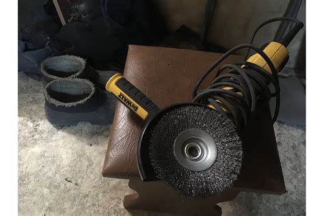 Угловая шлифмашина DEWALT DWE4257 - выгодная цена, отзывы ...