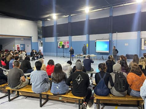 Primera Ceremonia De Despedida De Segundos Ciclos Colegio Nocturno Bulnes