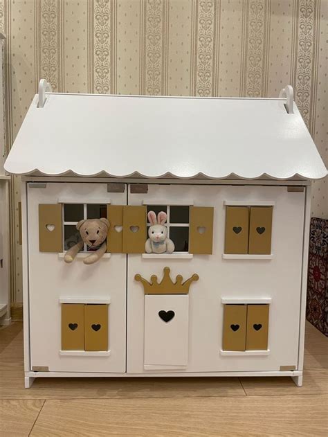 Деревянный кукольный домик с подсветкой модель Большой