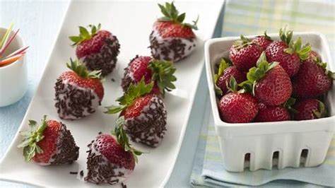 Foodista Yogurt Dipped Strawberries And Other Strawberry Dessert Recipes