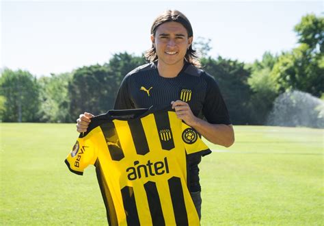 Peñarol Bryan Olivera Fue Presentado Como Nueva Incorporación Para El 2022