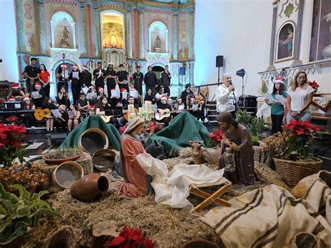 Aforo completo en el Encuentro Insular de Villancicos en Antigua