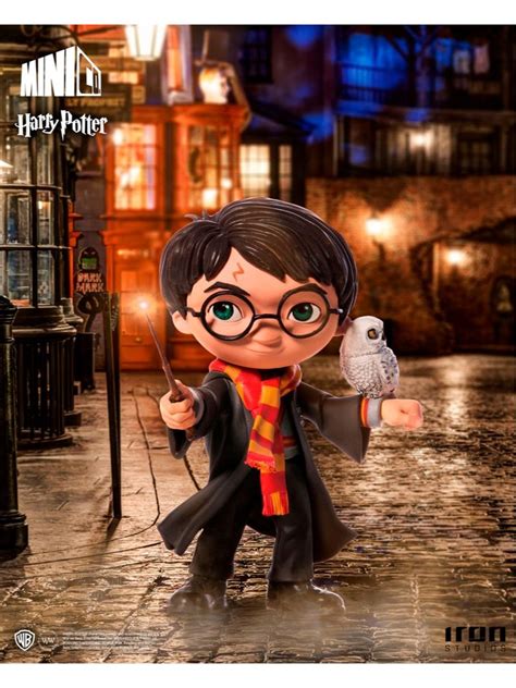 Figura MiniCo De Harry Potter Con La Lechuza Hedwig Dorokai