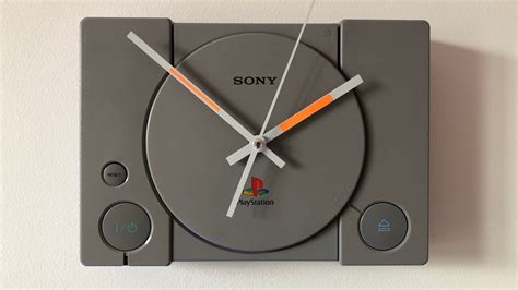 PlayStation Watch ( orologio vintage costruito con PlayStation 1 ...