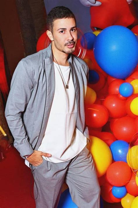 Carlinhos Maia Se Descuida E Tem Nude Vazado No Instagram Celebridades F