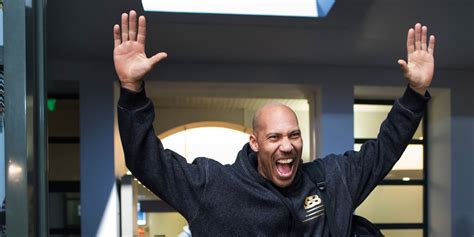 LaVar Ball and his sons arrived in Lithuania and caused a media storm - Business Insider