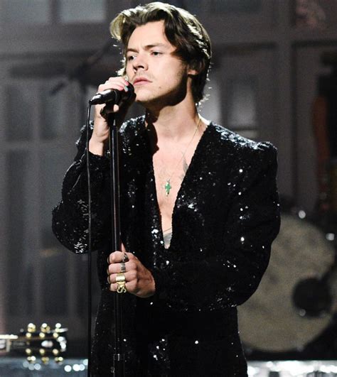 Harry Styles Lit Up Saturday Night Live Stage Last Night With Lights