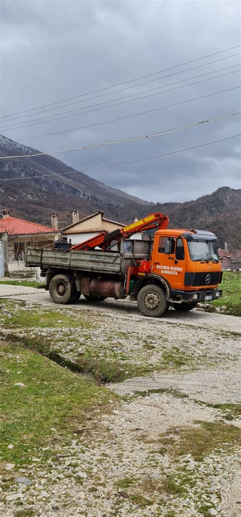 Foto Moti I Keq Djeg Transformator T N Gjirokast R Disa Fshatra Pa