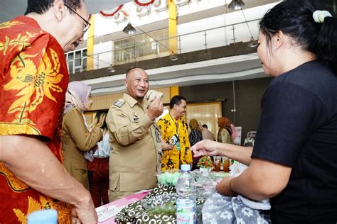 Kukuhkan Paw Pengurus Dekranasda Pj Bupati Harapkan Porprov Jadi