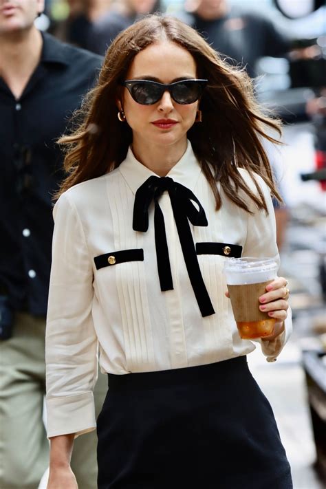Natalie Portman Debuts Chic Set Style For Good Sex CelebMafia