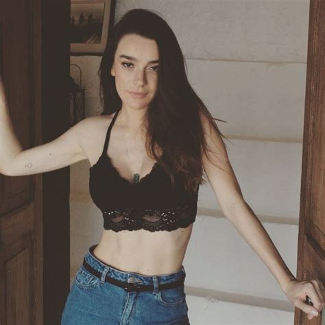 Hot Sexy Mariana Molina Bikini Pics