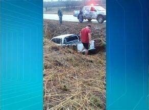 Ja Edi O To Motorista Perde O Controle De Carro E Sai Da Pista