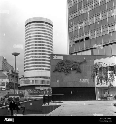 Buildings landmarks architecture dlrequest3 122922 1 shopping centre ...