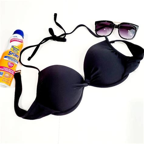 Xhilaration Swim Xhilaration Black Underwire Padded Bikini Top Sz M Poshmark