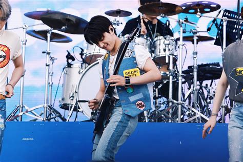 twitter  jay   written  history books